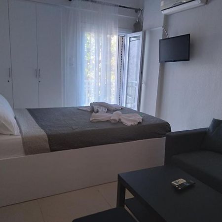 Little Beauty - Happyhostgr - In Platamonas Apartment ภายนอก รูปภาพ