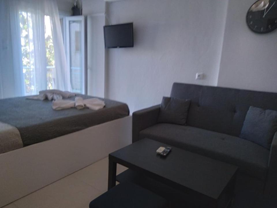 Little Beauty - Happyhostgr - In Platamonas Apartment ภายนอก รูปภาพ